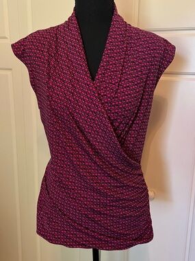 Women's Sleeveless Fuchsia Geometric Wrap Top - Sz L